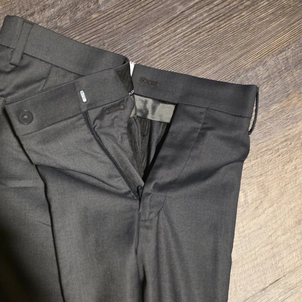 NWT Calvin Klein Men's 30x30 Medium Grey Stretch Dress Pants - Picture 2 of 6